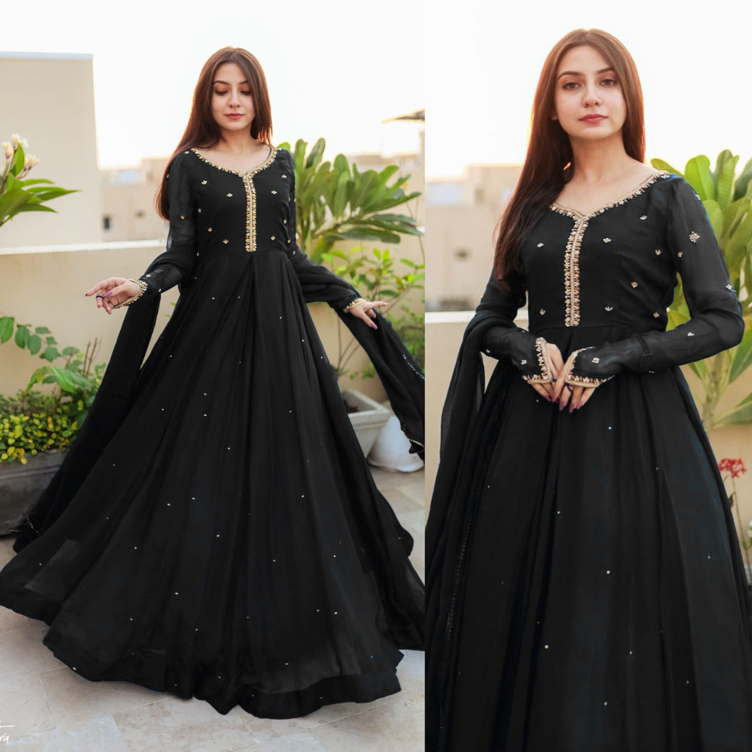 Long Maxi With Lace Work Dupatta 3 Peice